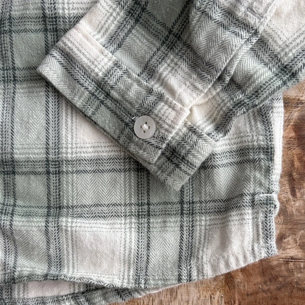 Carter’s Boys Plaid Shirt 3t